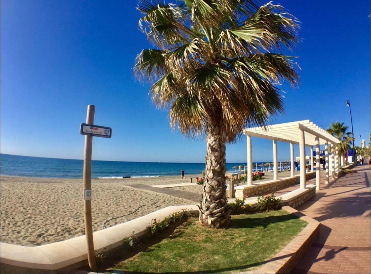 Apartment With Beach Views Fuengirola Esterno foto